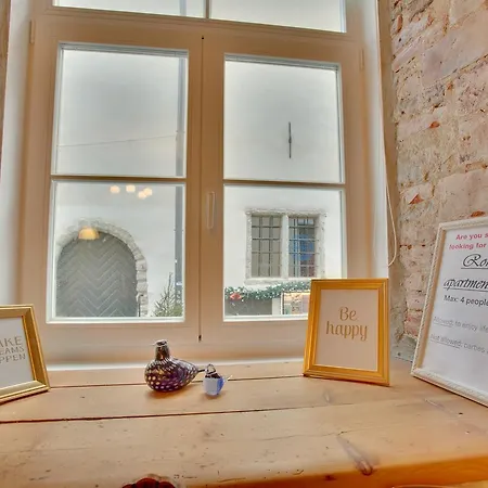 Daily - Old Town Romantic Apartment
